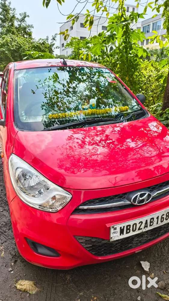 Hyundai I10 2012 Petrol  69,900 Km Driven  Well Maintained