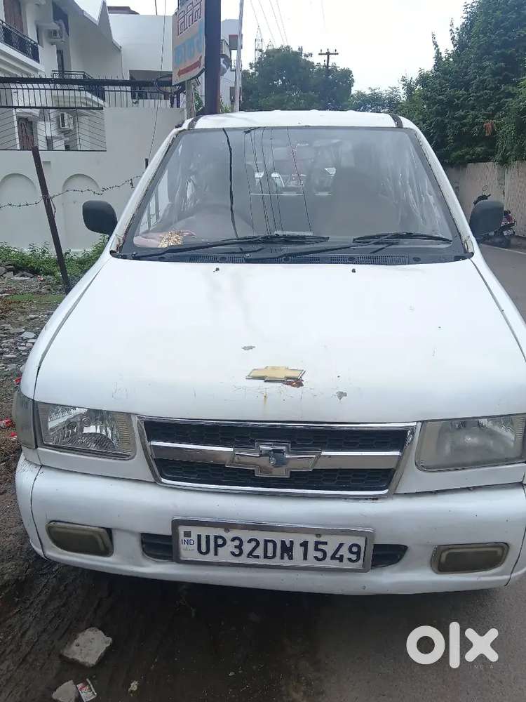 Toyota Qualis Diesel Automatic 2012