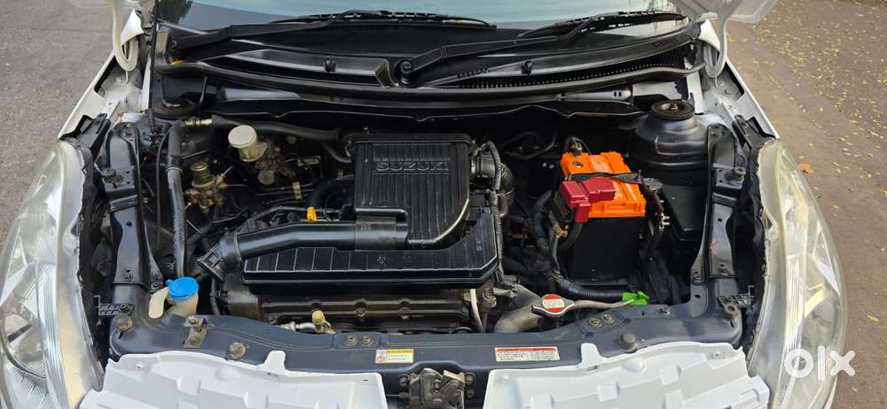 Maruti Suzuki Swift Vxi Abs Bsiv, 2014, Petrol