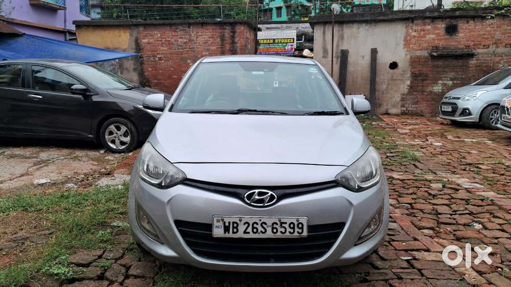 Hyundai I20 Sportz 1.2 Bs-iv, 2013, Petrol