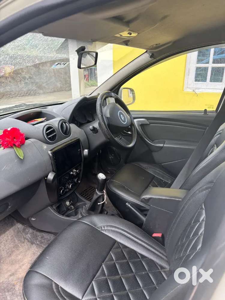 Genuine Car Renault Duster