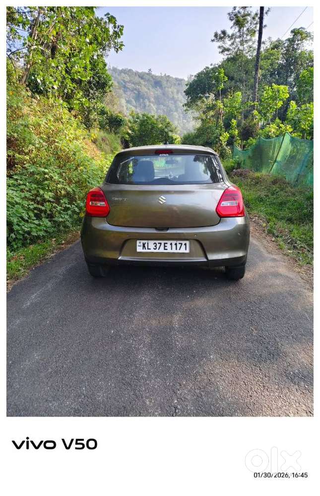 Maruti Suzuki Swift Vxi + Manual, 2019, Petrol