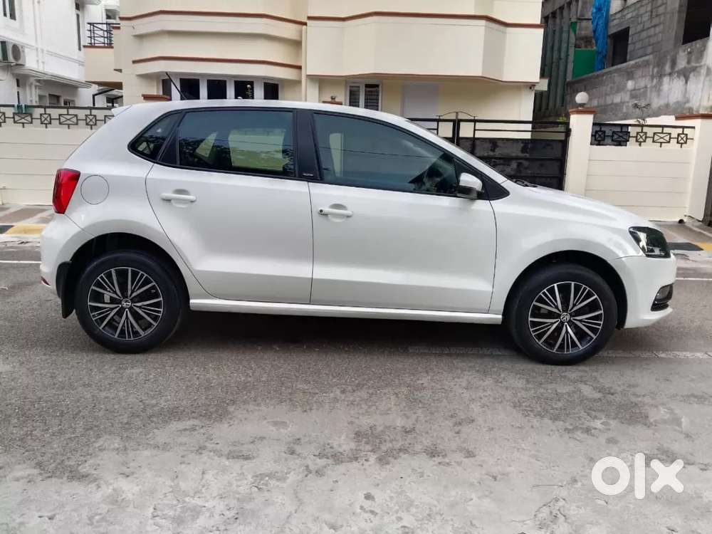 Volkswagen Polo Petrol Highline 1.2l, 2017, Petrol