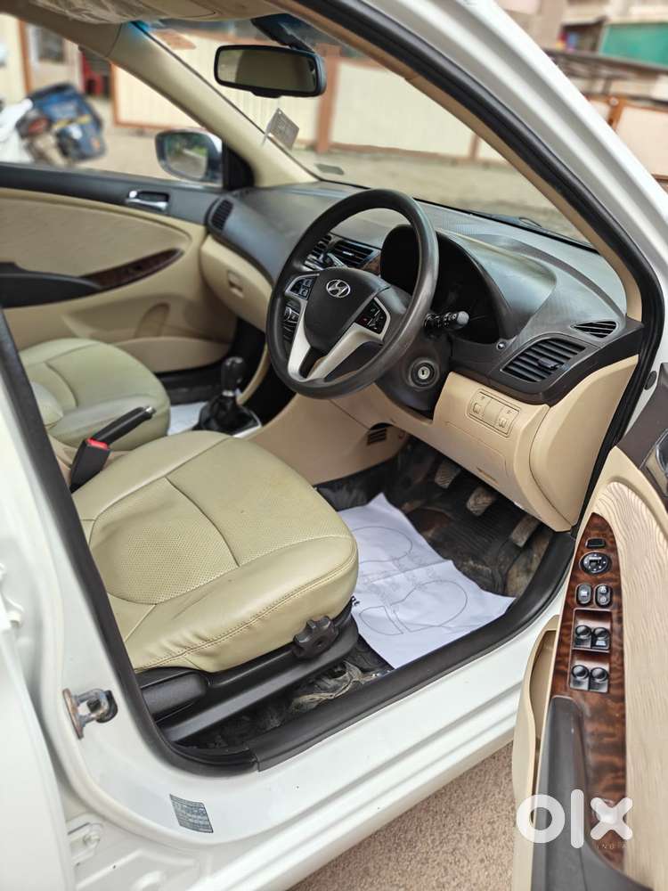 Hyundai Verna Fluidic 1.6 Vtvt Sx Opt, 2014, Petrol