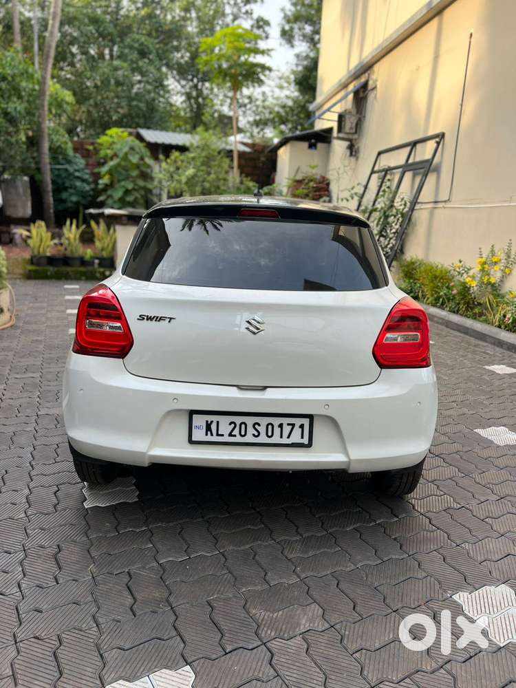 Maruti Suzuki Swift Vxi Optional, 2022, Petrol