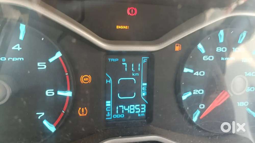 Mahindra Scorpio S10  2016 पेट्रोल डीज़ल