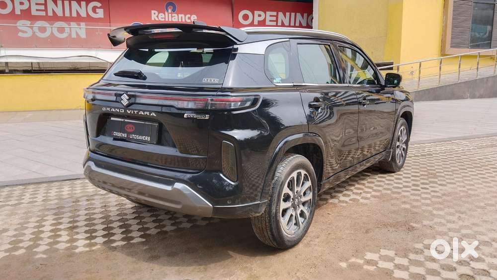 Maruti Suzuki Grand Vitara 1.5 Alpha Smart Hybrid At, 2023, Petrol