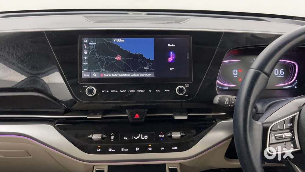 Kia Carens 1.4 Luxury 7 Str, 2022, Petrol