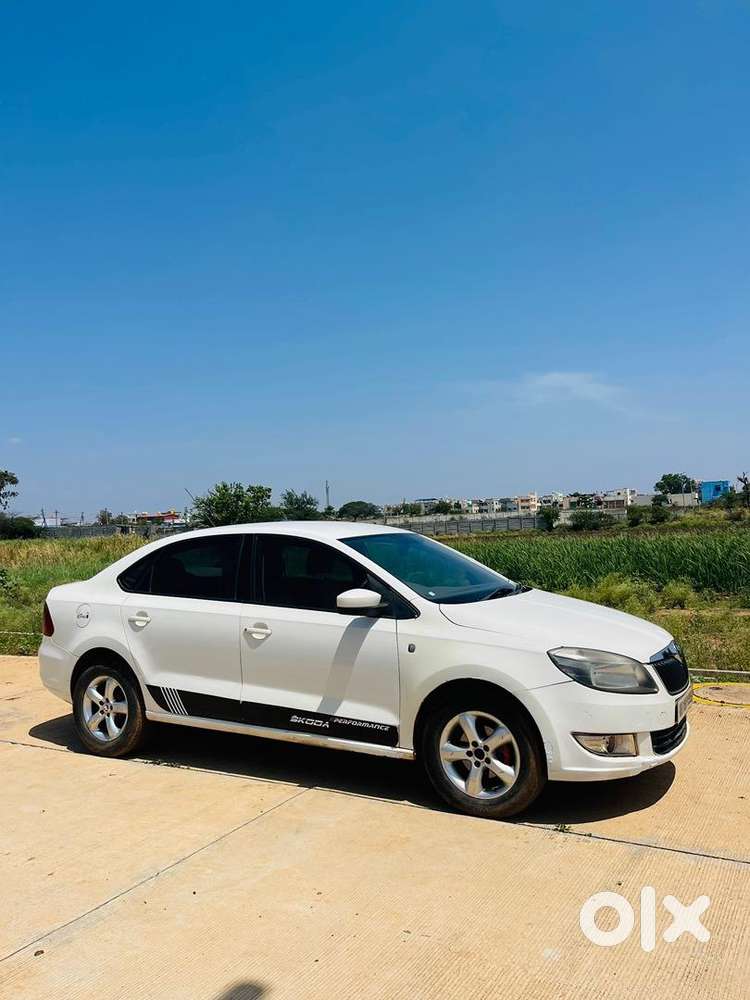 Skoda Rapid 2013 Diesel Well Maintained