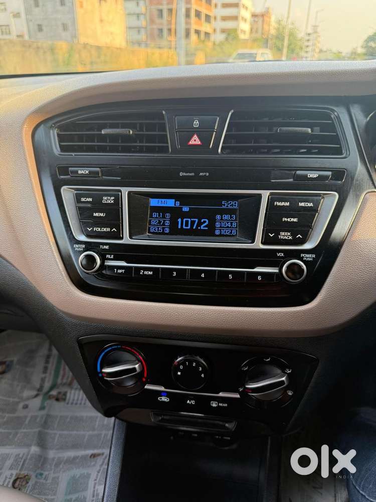 Hyundai I20 Sportz 1.2 Bs-iv, 2017, Petrol