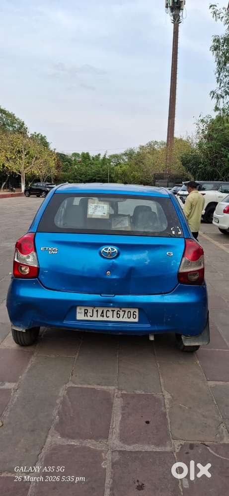 Toyota Etios Liva 2013