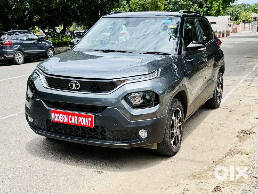 Tata Punch 1.2 Revotron Creative Amt Dual Tone, 2025, Petrol