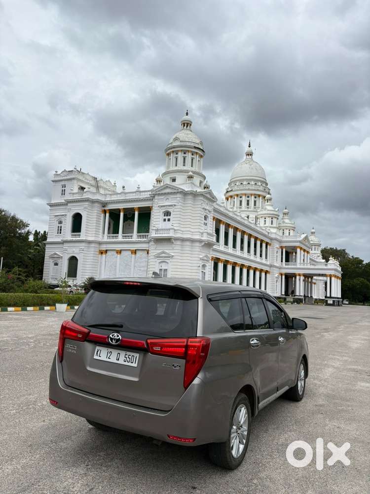 Toyota Innova Crysta 2019 Diesel 120000 Km Driven