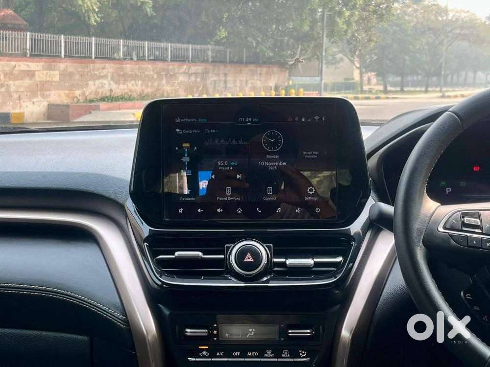 Maruti Suzuki Grand Vitara 1.5 Alpha Plus Intelligent Hybrid Ecvt, 2..