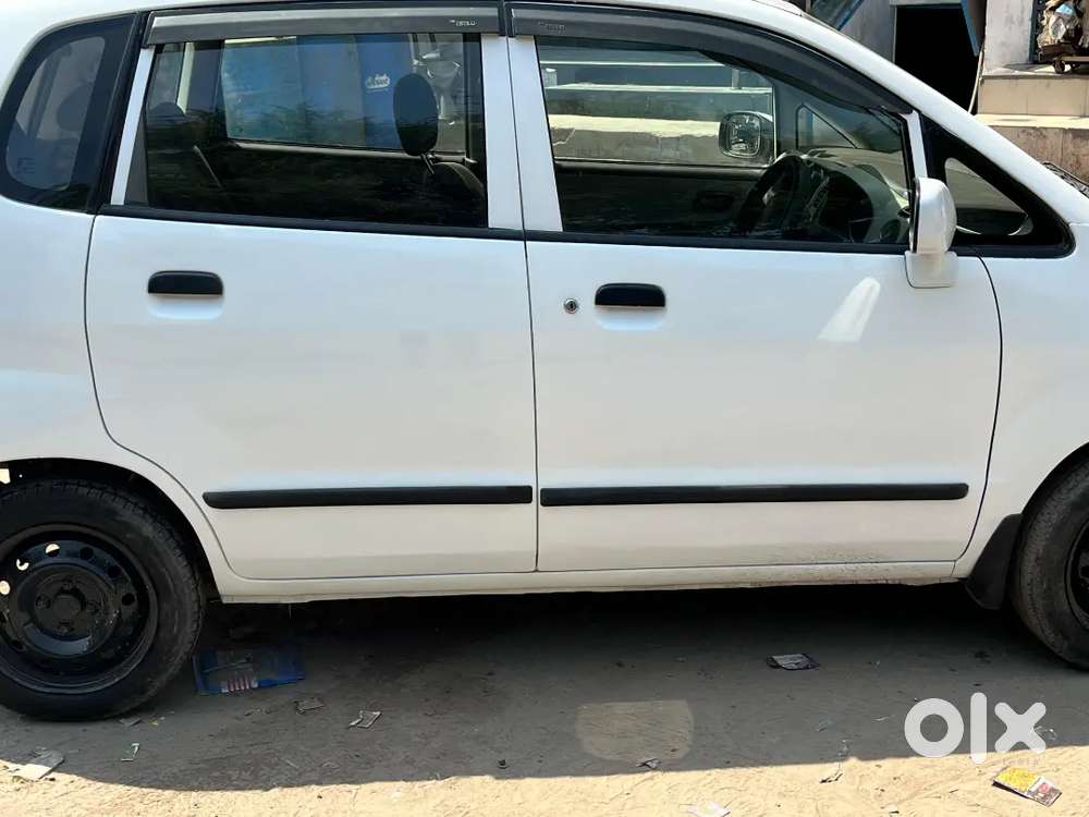 Maruti Suzuki Zen Estilo 2012