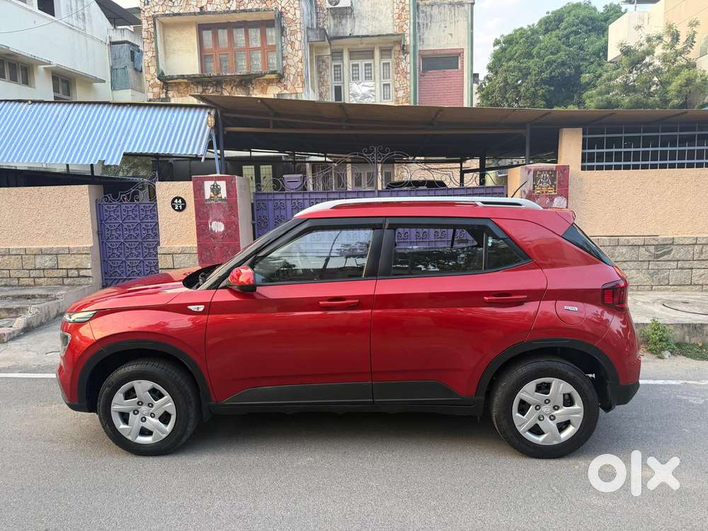 Hyundai Venue S 1.2 Petrol, 2019, Petrol
