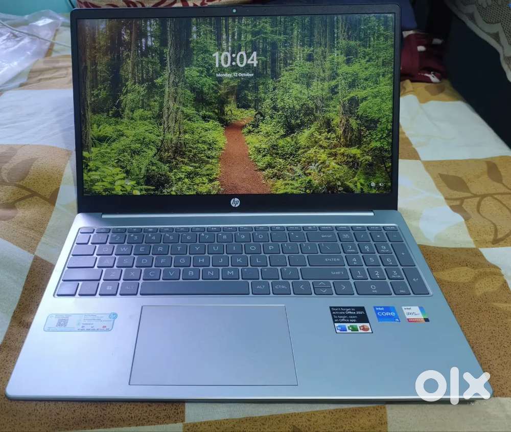 HP laptop looks like new