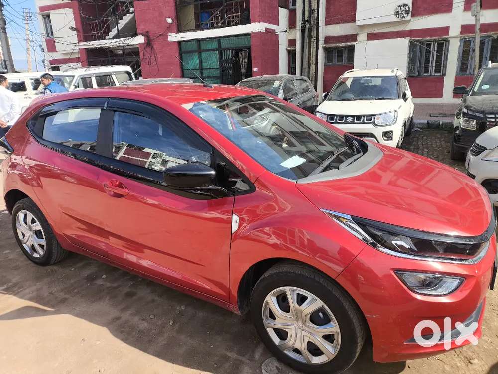 Tata Altroz 2023 Petrol 12000 Km Driven