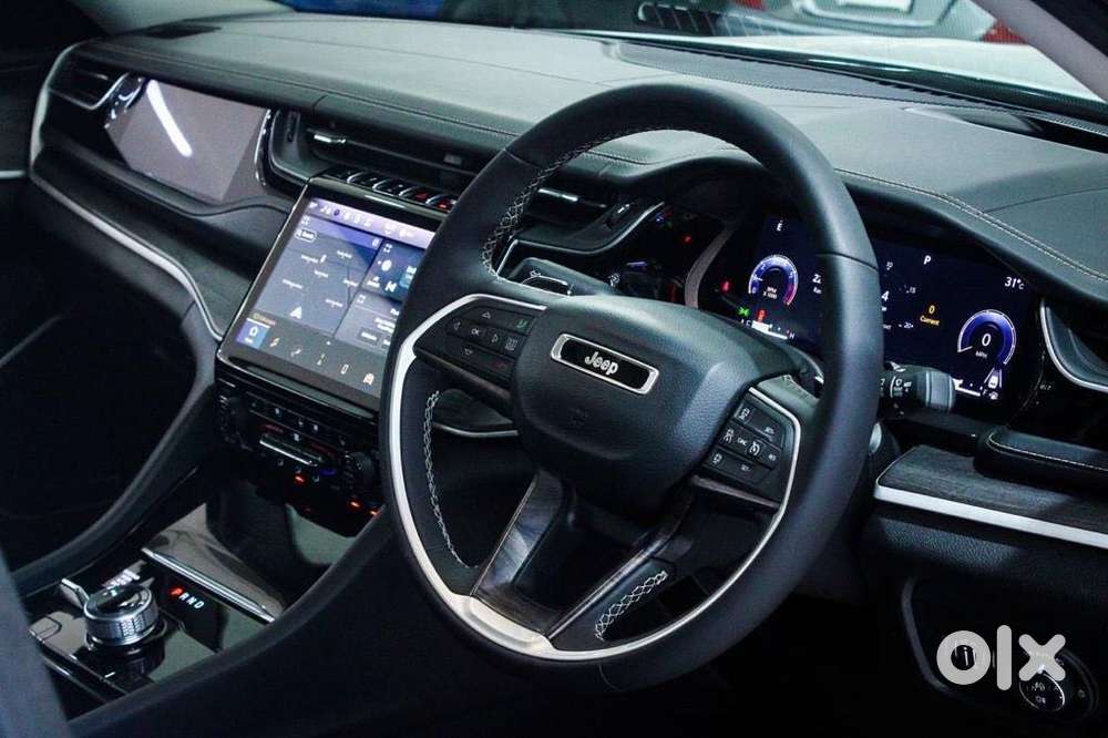 Jeep Grand Cherokee Limited (o) 4x4 At, 2022, Petrol