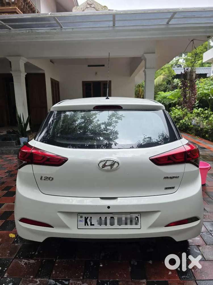 Hyundai I20 2016 Petrol Well Maintained.