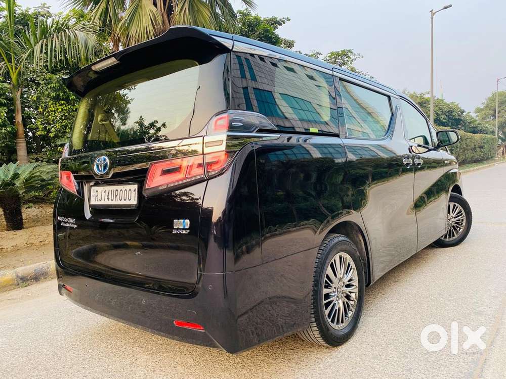 Toyota Vellfire Vip – Executive Lounge, 2023, Petrol
