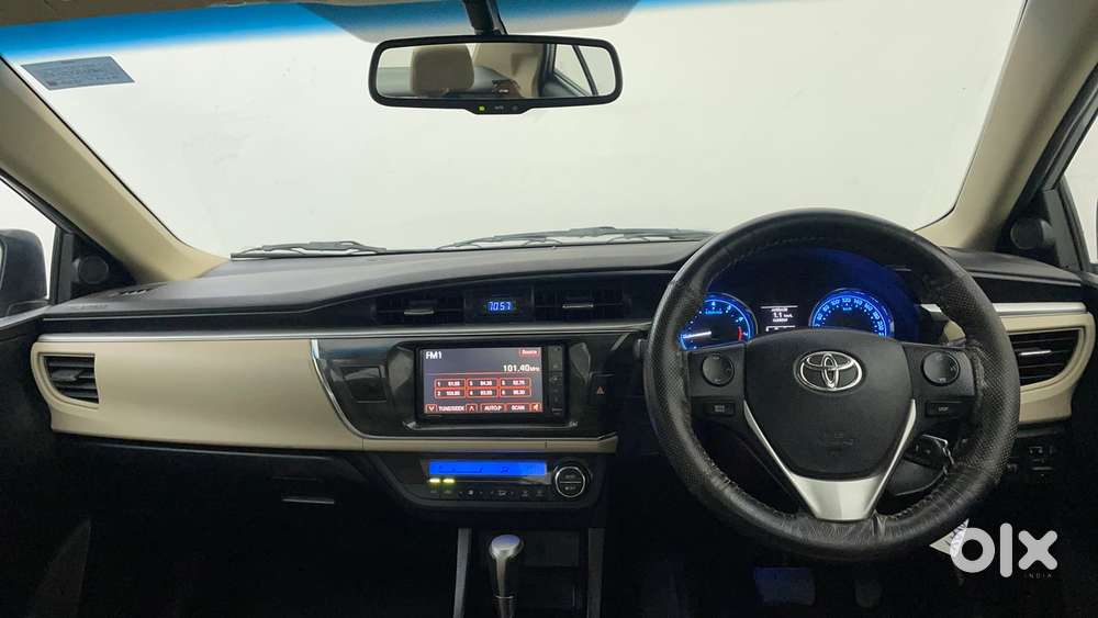 Toyota Corolla Altis G At, 2015, Petrol