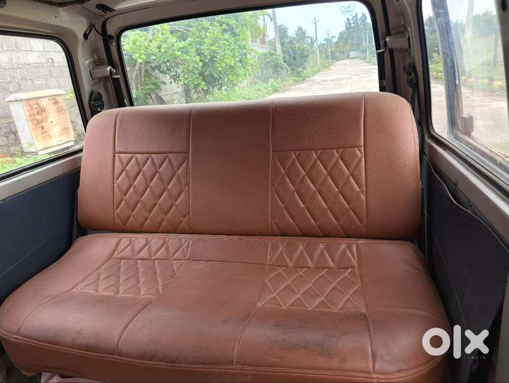 Omni Van 8 Seater
