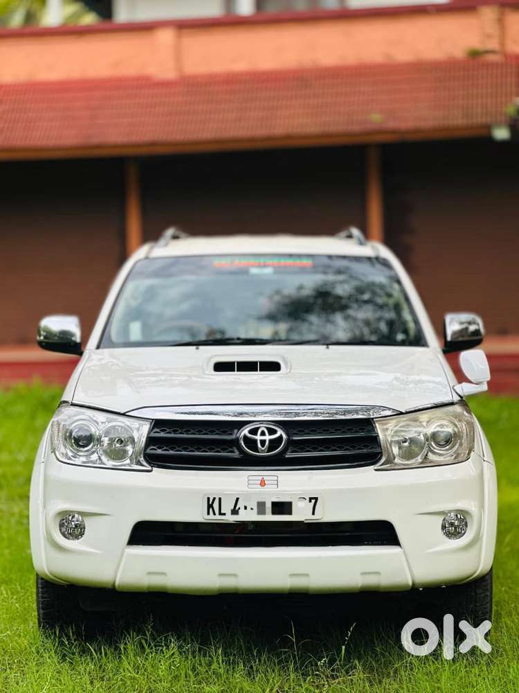 Toyota Fortuner 3.0 4x4 Manual, 2010, Diesel