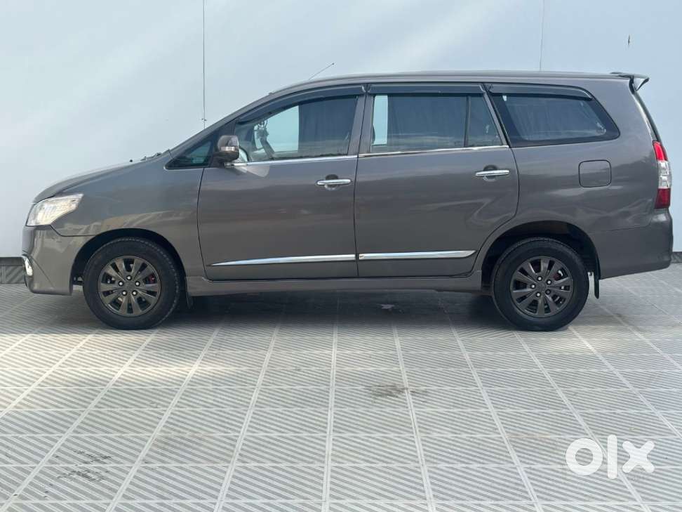 Toyota Innova 2.5 V 7 Str, 2010, Diesel