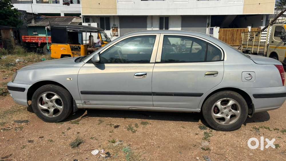 Hyundai Neo Fluidic Elantra 2005 Petrol Well Maintained