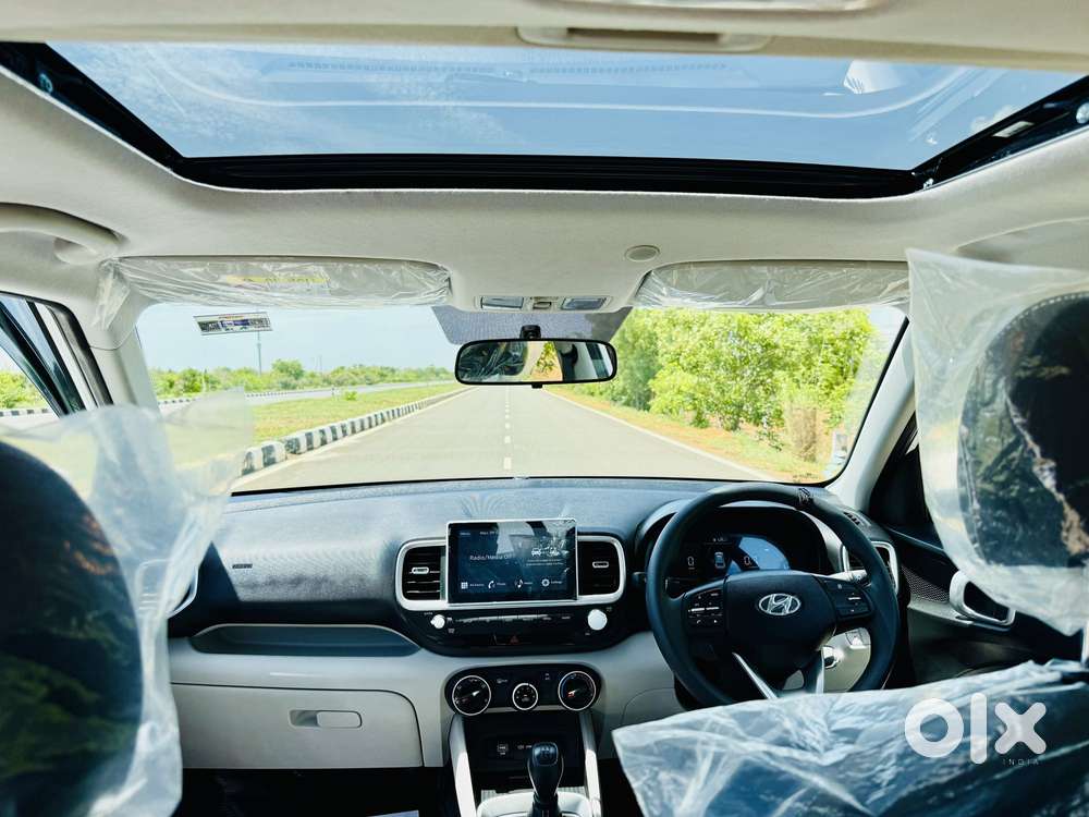 Hyundai Venue 1.2 S (o), 2025, Petrol