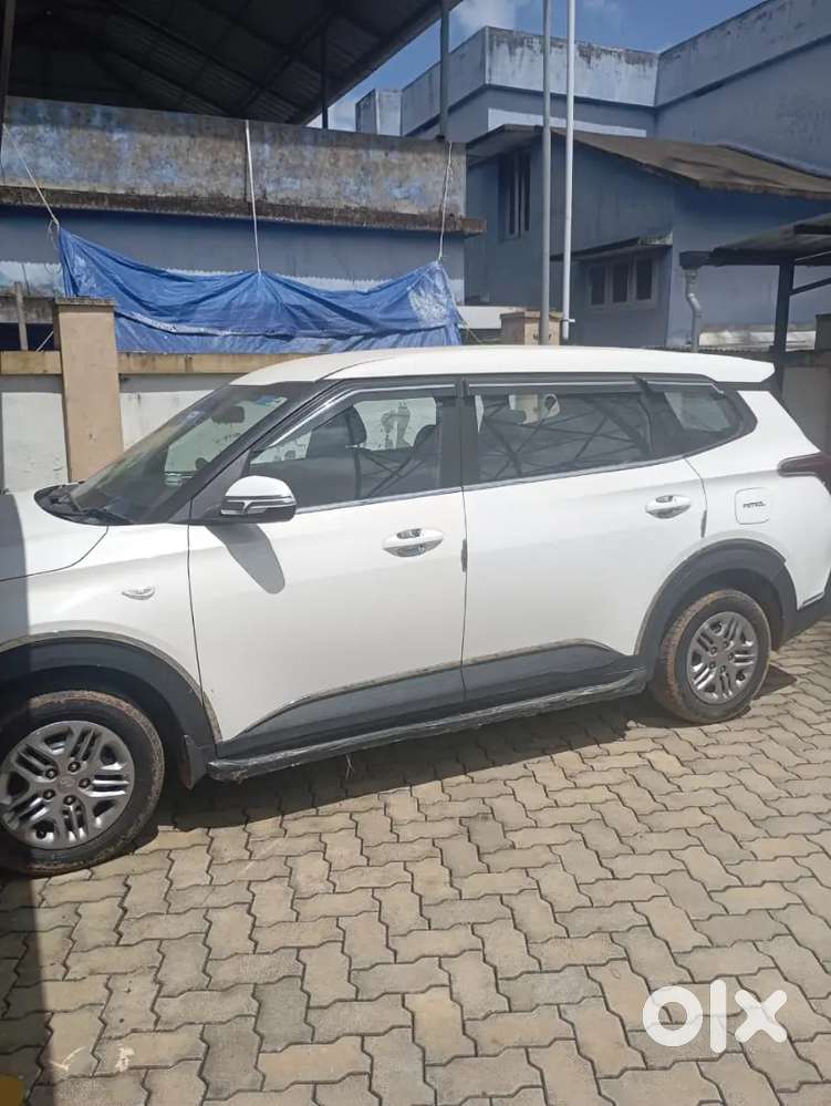Kia Carens G 1.5 2022