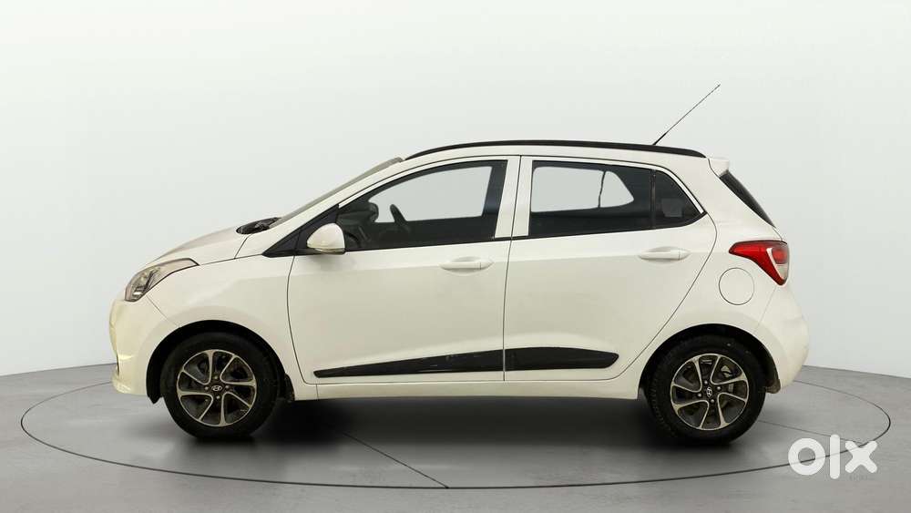 Hyundai Grand I10 2013-2016 At Sportz, 2017, Petrol