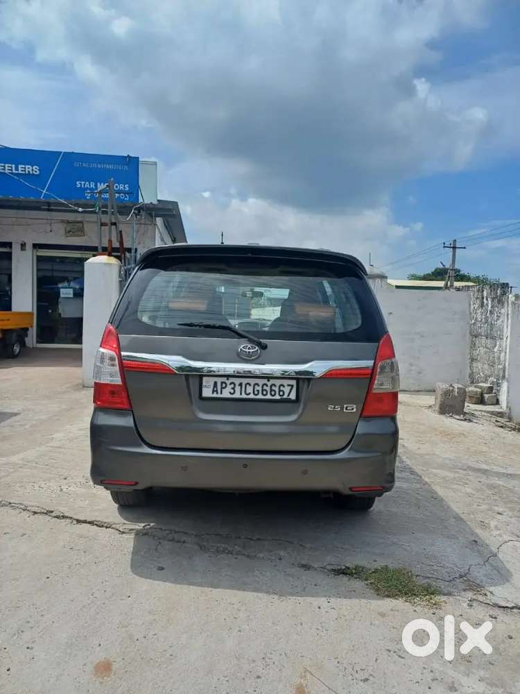 Toyota Innova 2.5 Diesel 7-seater 2013