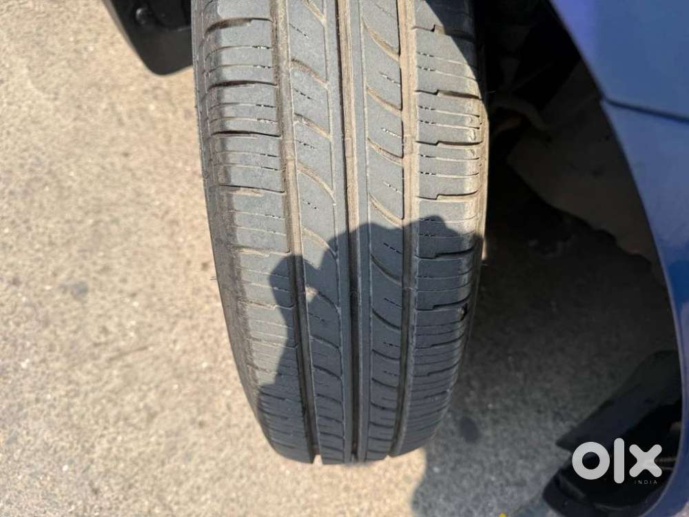 Maruti Suzuki Swift Dzire 1.2 Lxi Bsiv, 2011, Petrol