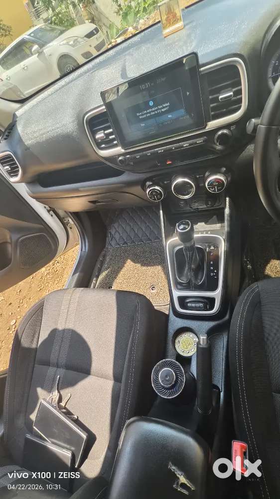 Hyundai Venue 2019 Petrol 156000 Km Driven