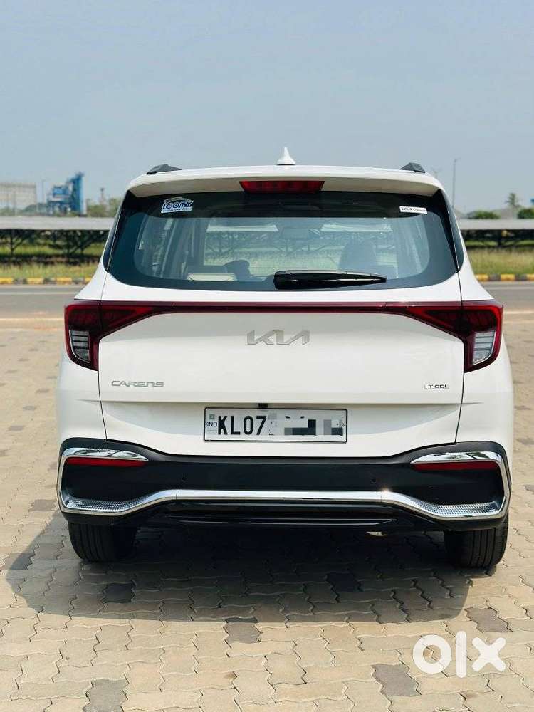 Kia Carens Luxury (o)1.5 Turbo Petrol Dct 7 Str, 2023, Petrol