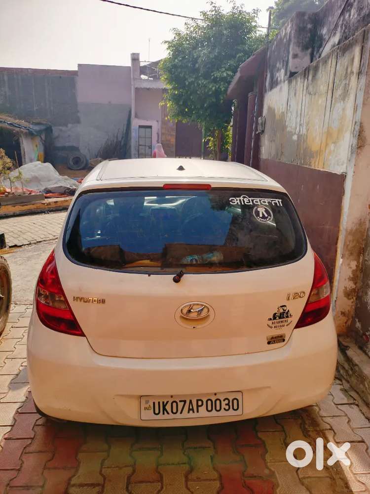 Hyundai New I20 2012 Cng & Hybrids 137000 Km Driven