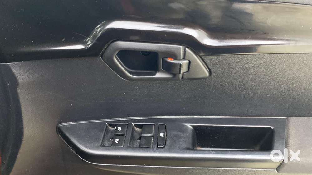 Mahindra Kuv100 Nxt 1.2 K8 Diesel 6 Str Dual Tone, 2018, Diesel