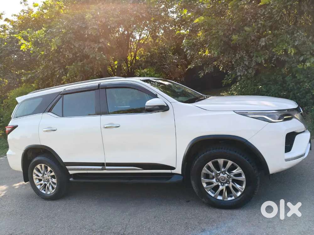 Toyota Fortuner  2022 (at 4&times;4)top Model