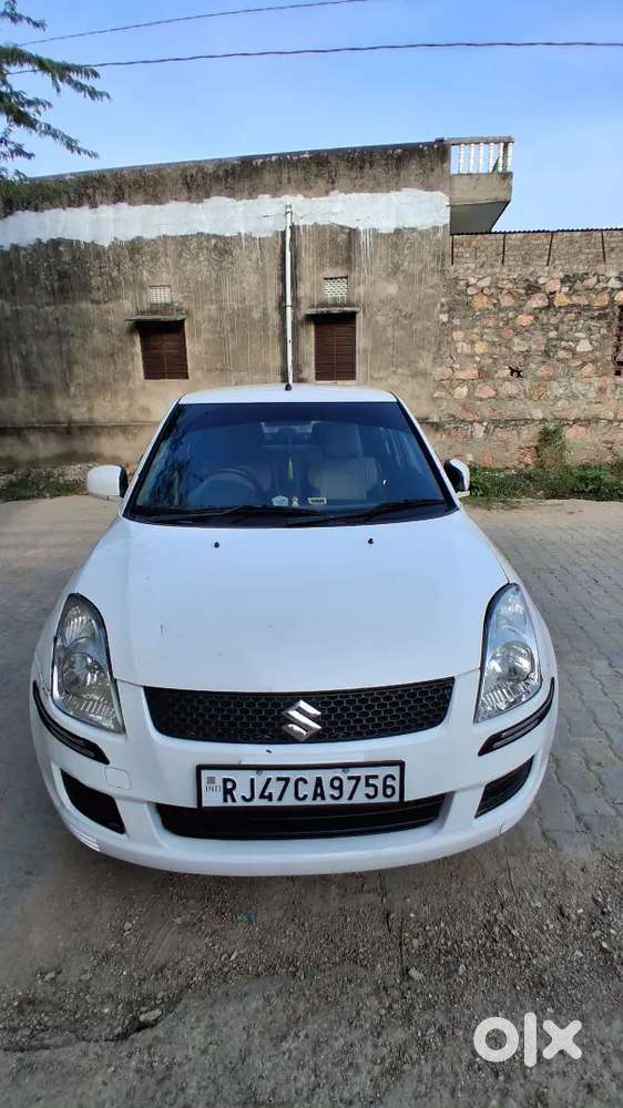 Maruti Suzuki Dzire Tour 2016