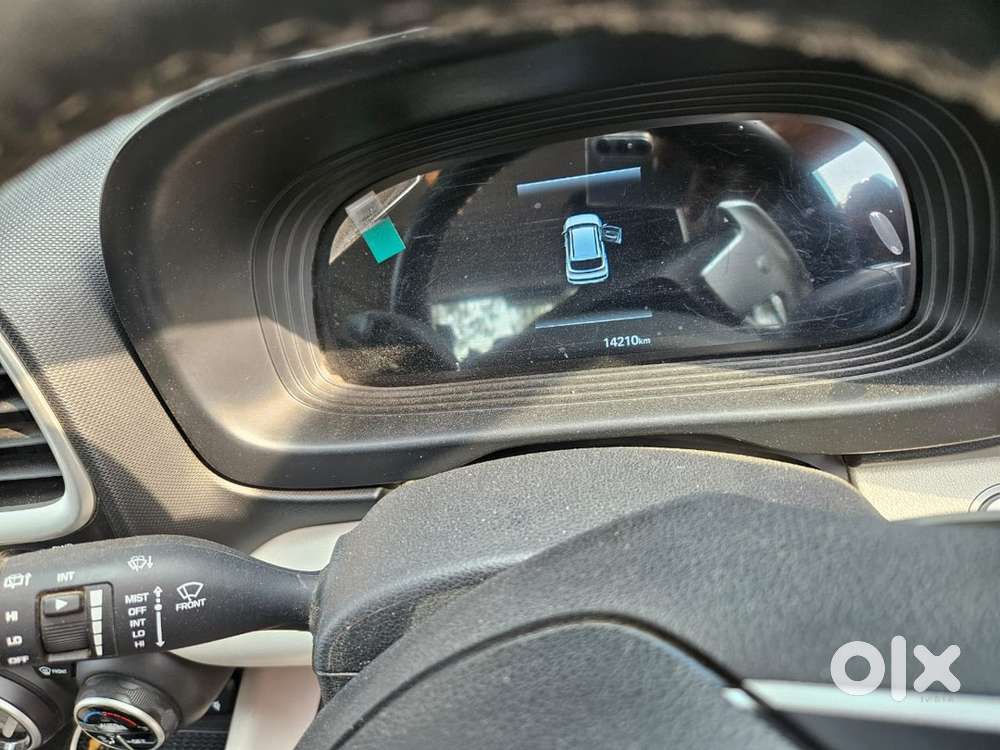 Hyundai Venue Petrol 2024