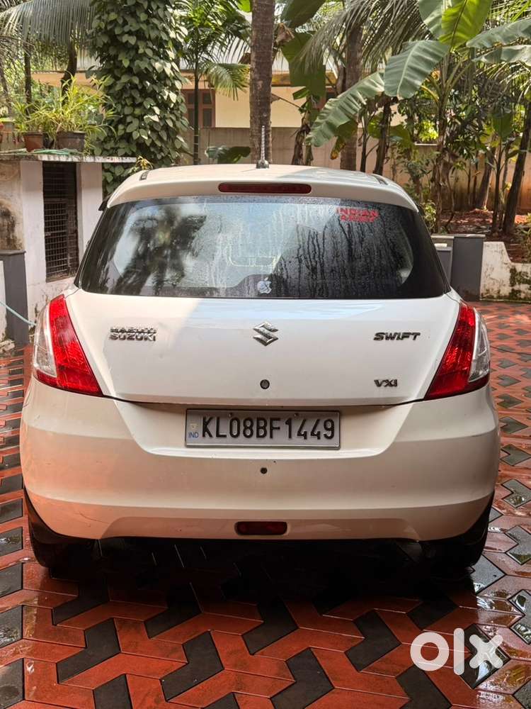 Maruti Suzuki Swift Petrol 2015