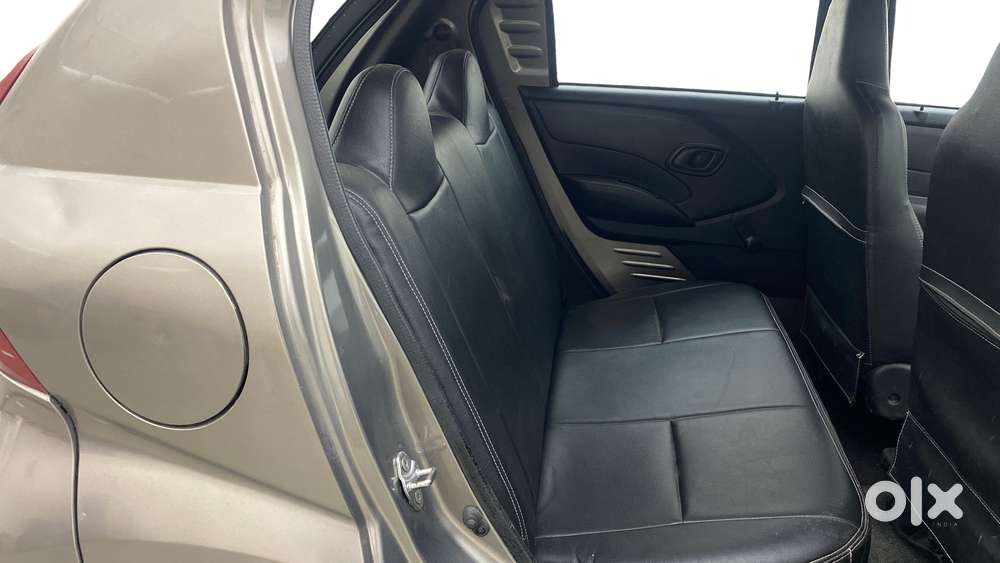 Datsun Redigo T Option, 2017, Petrol