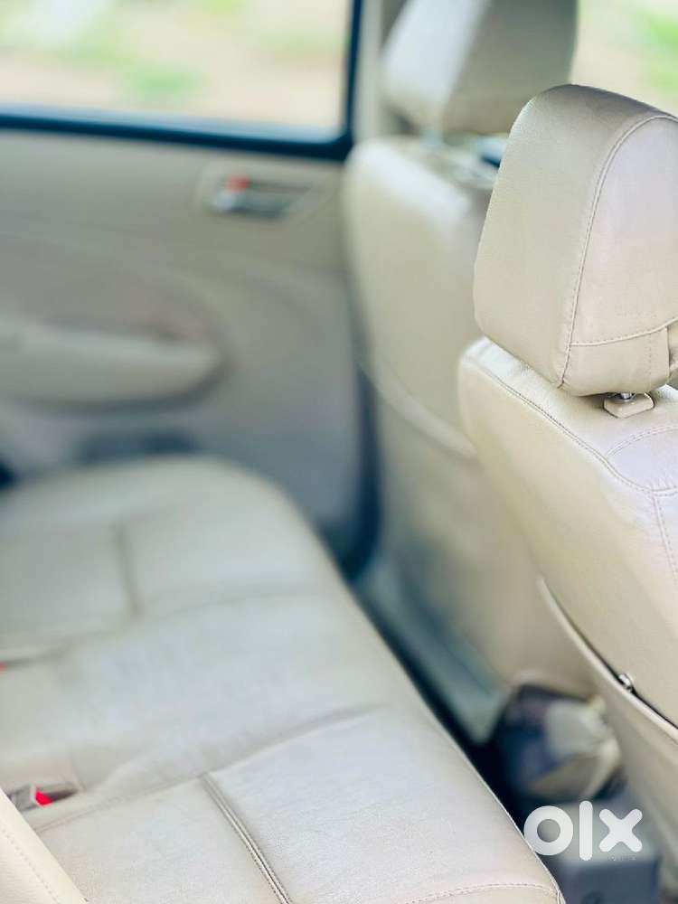 Maruti Suzuki Dzire, 2015, Petrol