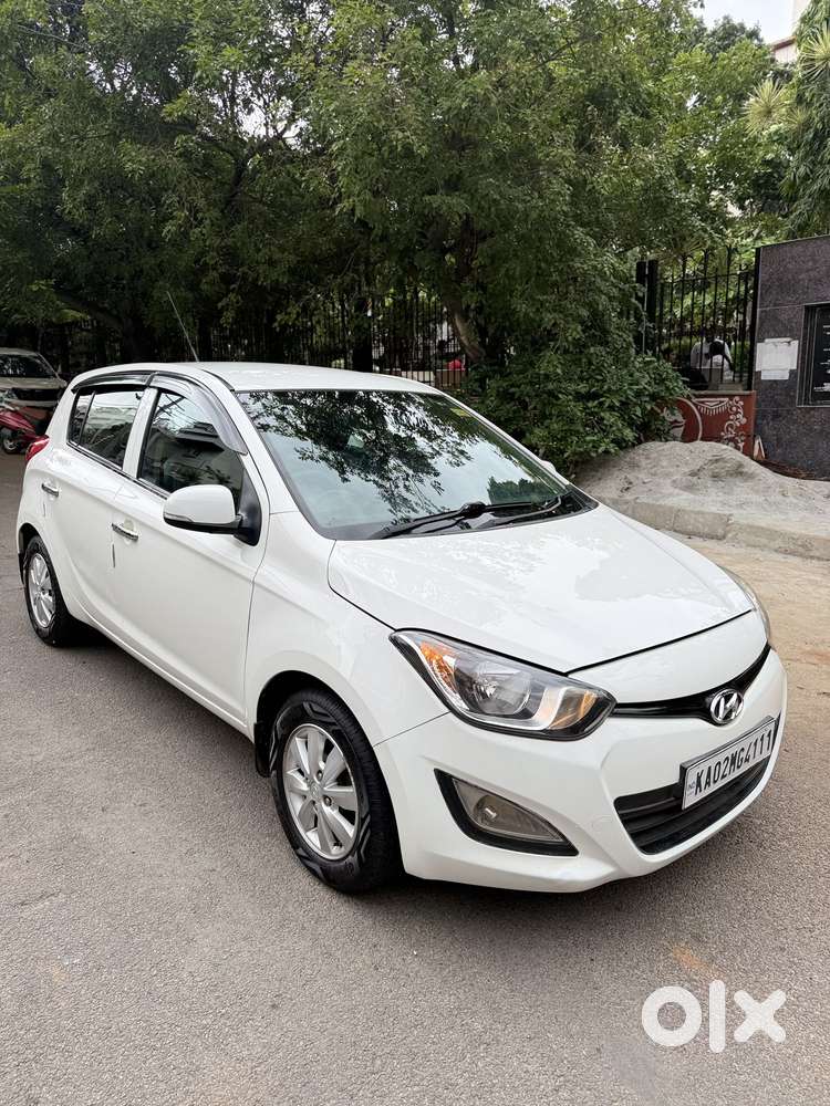 Hyundai I20 Sportz Option 1.4 Crdi, 2012, Petrol