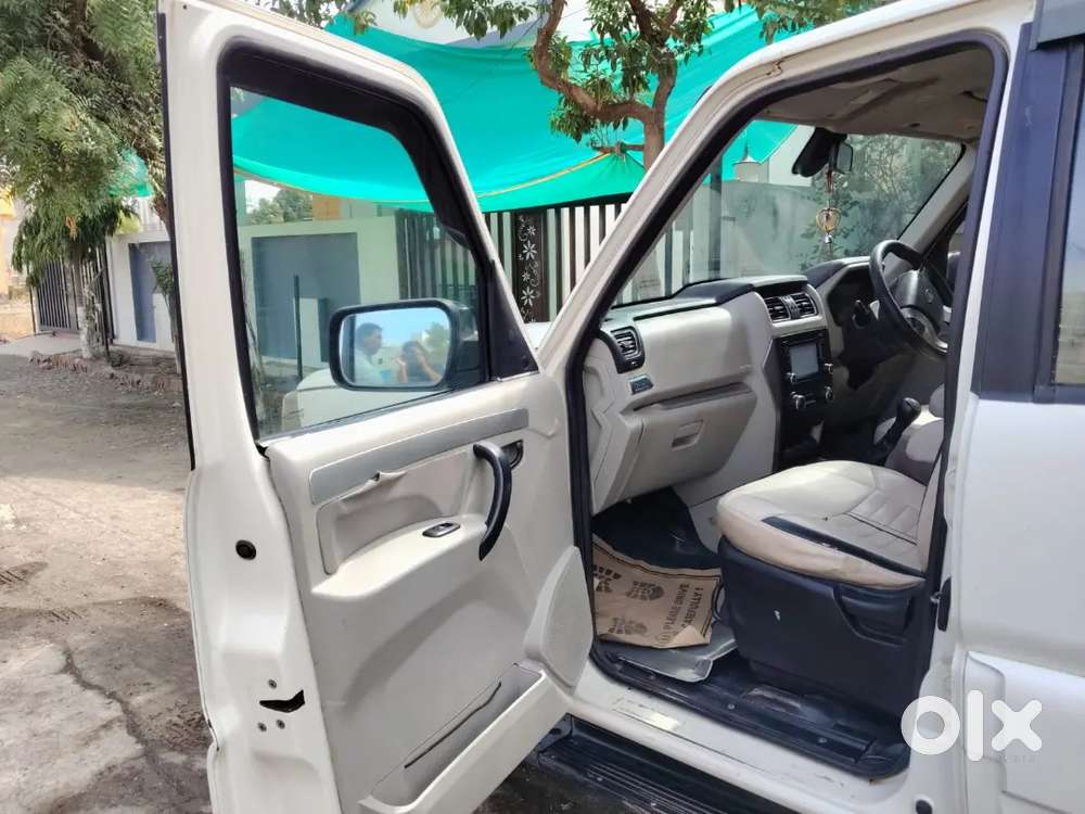 Mahindra Scorpio 2016