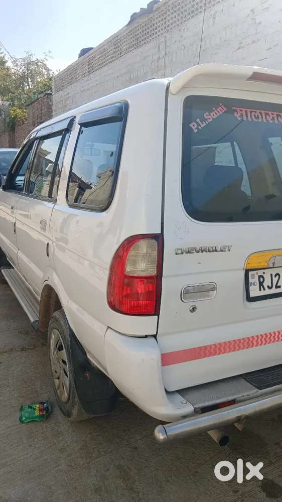 Chevrolet Tavera Neo 2015