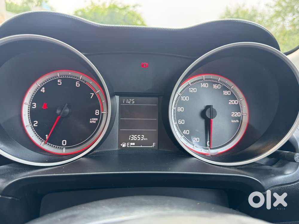Maruti Suzuki Swift Vxi + Manual, 2024, Petrol