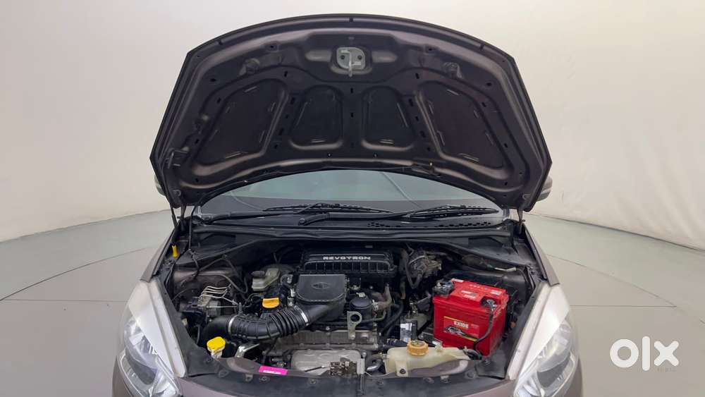 Tata Tiago Xza, 2018, Petrol